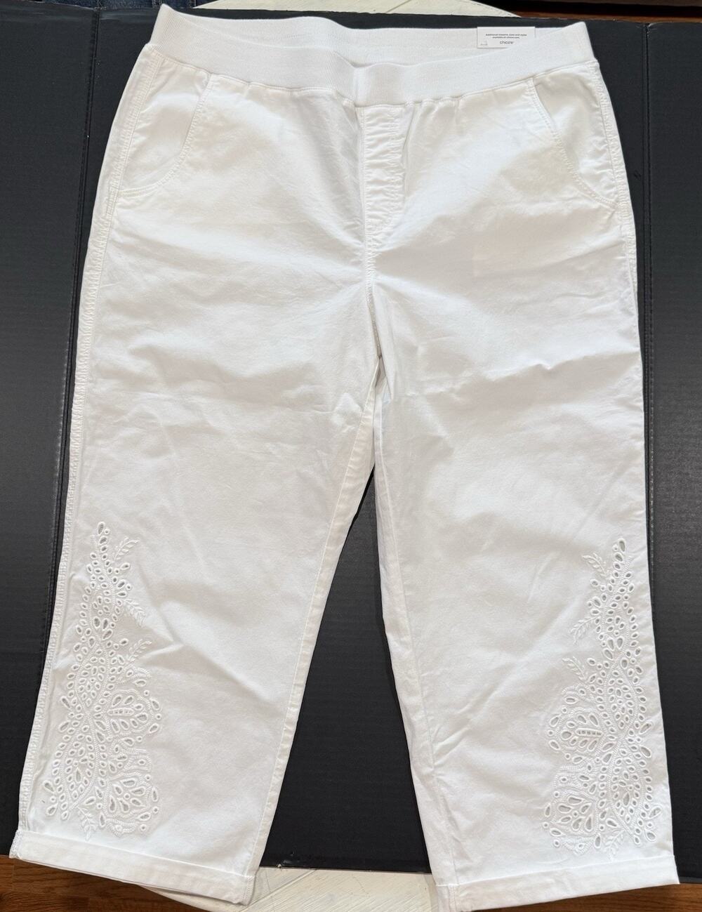 NWT Chicos Plus Sz 3 Flex Cutout Eyelet Hem Crop Pants Alabaster White Sz 16